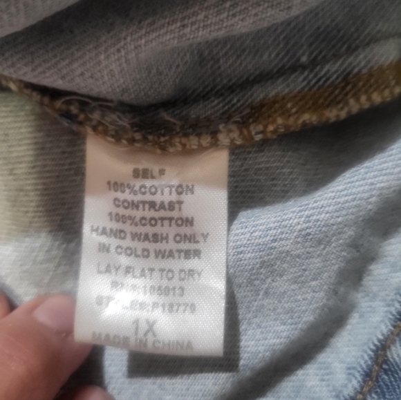 Embroidered Denim Jacket QVC-Laurie Felt Floral Back Detail Jean Jacket Size 1X - Picture 7 of 7